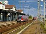 Ein Desiro hat es sich als RE nach Erfurt Hbf auf Gleis 1 in Nordhausen gemütlich gemacht. (22.08.2009)